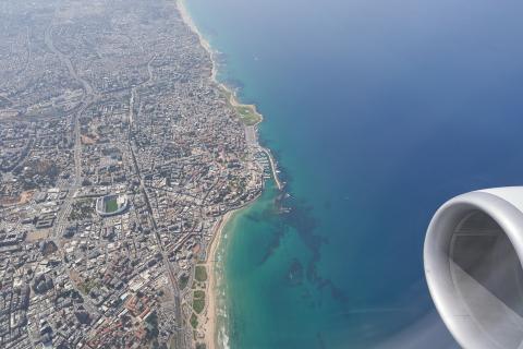 Tel Aviv vanuit het vliegtuig